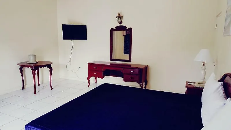 מונטגו ביי Grandiosa Hotel