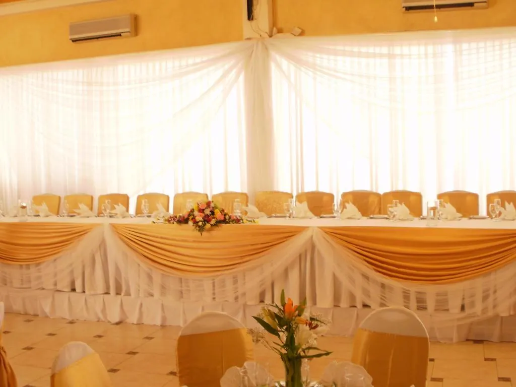 Grandiosa Hotel Montego Bay 2*,